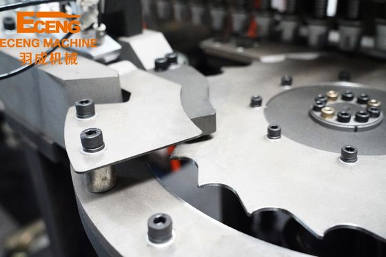 Tam Elektrikli Streç Şişirme Makinesi Eceng K6 Çıkış 12000BPH 2000 Ml