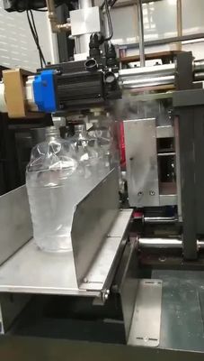 KB1 PET 5 Galon Şişe Şişirme Makinesi 6000KG Enerji Tasarrufu