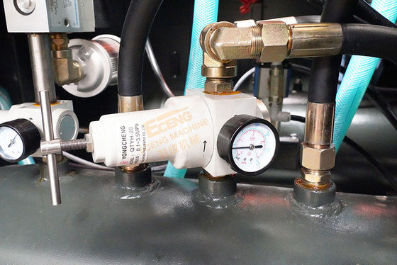 300ml PET Şişe Tam Otomatik Şişirme Makinesi XINJE PLC Kontrolü