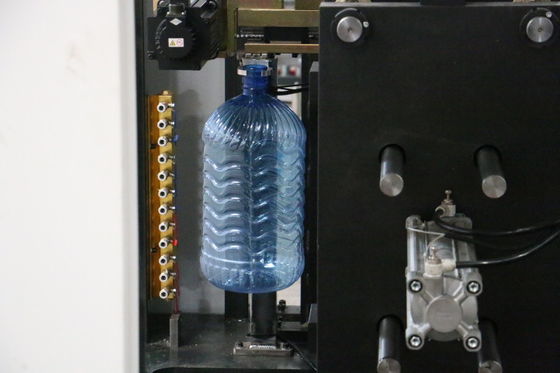 1 Kavite 5 Galon Şişe Şişirme Makinesi 9kg/Cm2 Plastik Şişirme